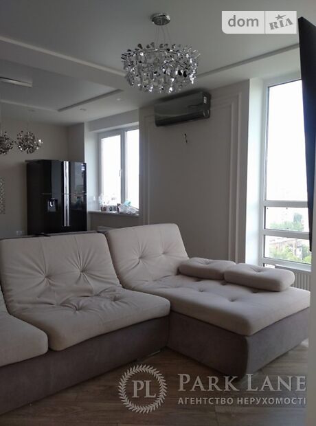 Продажа трехкомнатной квартиры в Киеве, на просп. Берестейский 109А, район Святошинский фото 1 Продажа трехкомнатной квартиры в Киеве, на просп. Берестейский 109А, район Святошинский фото 1