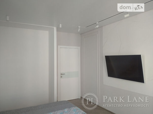 Продажа трехкомнатной квартиры в Киеве, на просп. Берестейский 109А, район Святошинский фото 1 Продажа трехкомнатной квартиры в Киеве, на просп. Берестейский 109А, район Святошинский фото 1