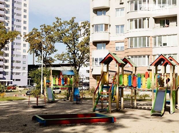 Продажа двухкомнатной квартиры в Киеве, на ул. Пономарева 26, район Святошинский фото 1 Продажа двухкомнатной квартиры в Киеве, на ул. Пономарева 26, район Святошинский фото 1