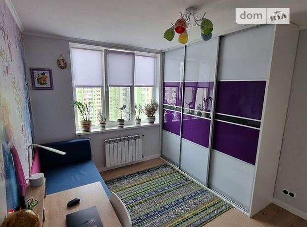 Продажа двухкомнатной квартиры в Киеве, на ул. Пономарева 26, район Святошинский фото 1 Продажа двухкомнатной квартиры в Киеве, на ул. Пономарева 26, район Святошинский фото 1