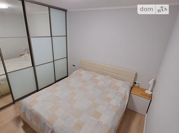 Продажа двухкомнатной квартиры в Киеве, на ул. Пономарева 26, район Святошинский фото 1 Продажа двухкомнатной квартиры в Киеве, на ул. Пономарева 26, район Святошинский фото 1