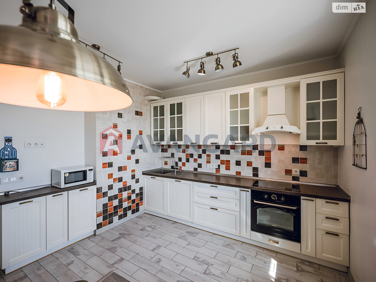 Продажа трехкомнатной квартиры в Киеве, на ул. Пономарева, район Святошинский фото 1 Продажа трехкомнатной квартиры в Киеве, на ул. Пономарева, район Святошинский фото 1