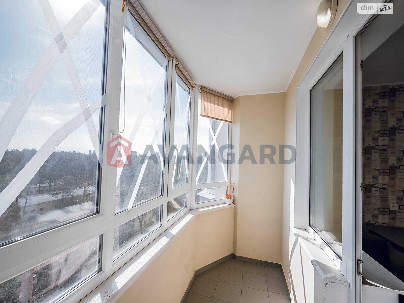 Продажа трехкомнатной квартиры в Киеве, на ул. Пономарева, район Святошинский фото 1 Продажа трехкомнатной квартиры в Киеве, на ул. Пономарева, район Святошинский фото 1