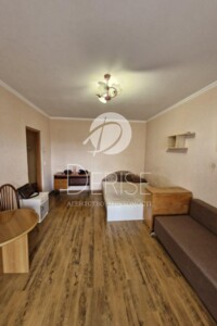 Продаж двокімнатної квартири в Києві, на вул. Прилужна 14А, район Святошинський фото 2