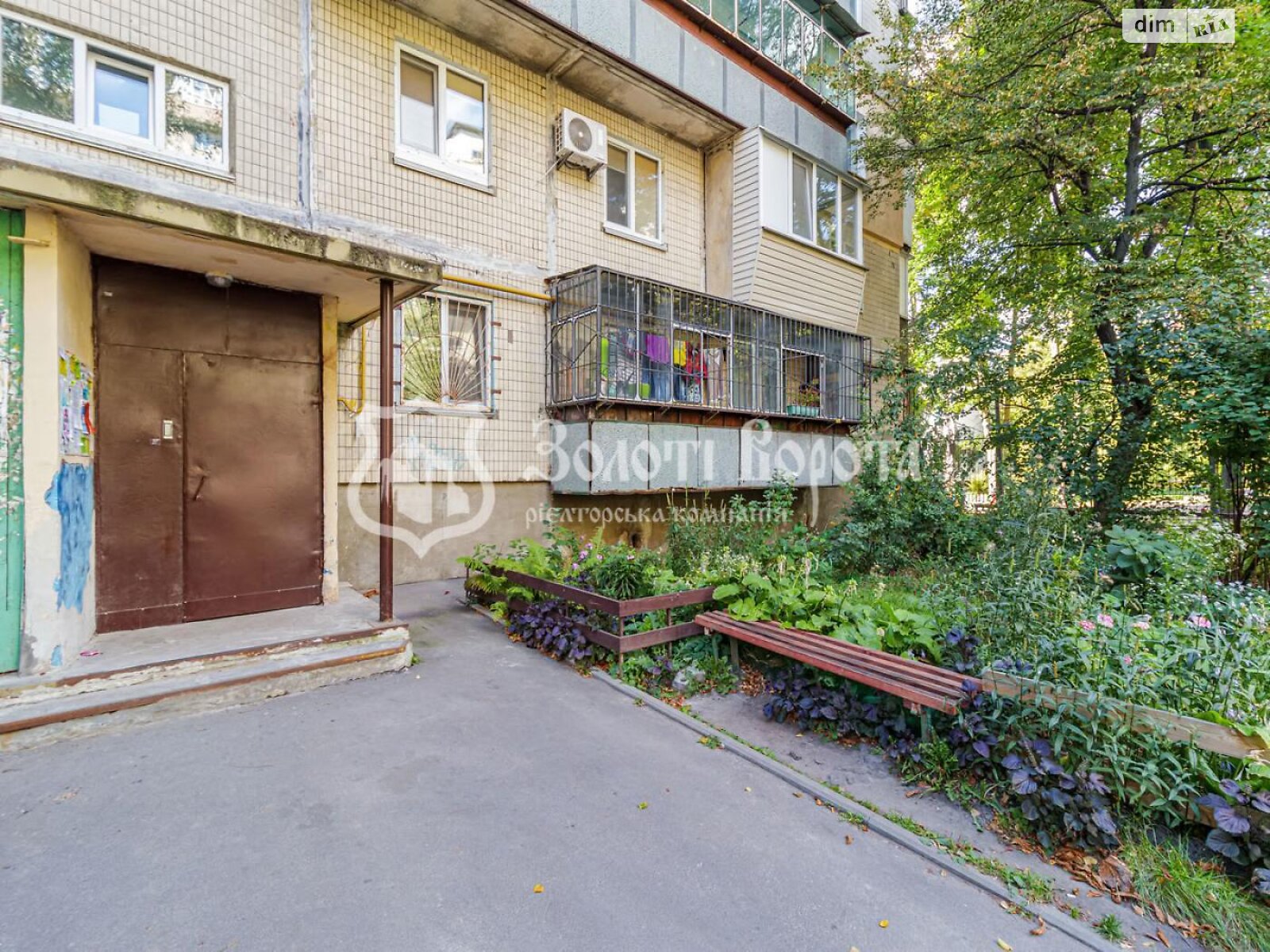 Продажа двухкомнатной квартиры в Киеве, на бул. Жюля Верна 13А, район Святошинский фото 1 Продажа двухкомнатной квартиры в Киеве, на бул. Жюля Верна 13А, район Святошинский фото 1