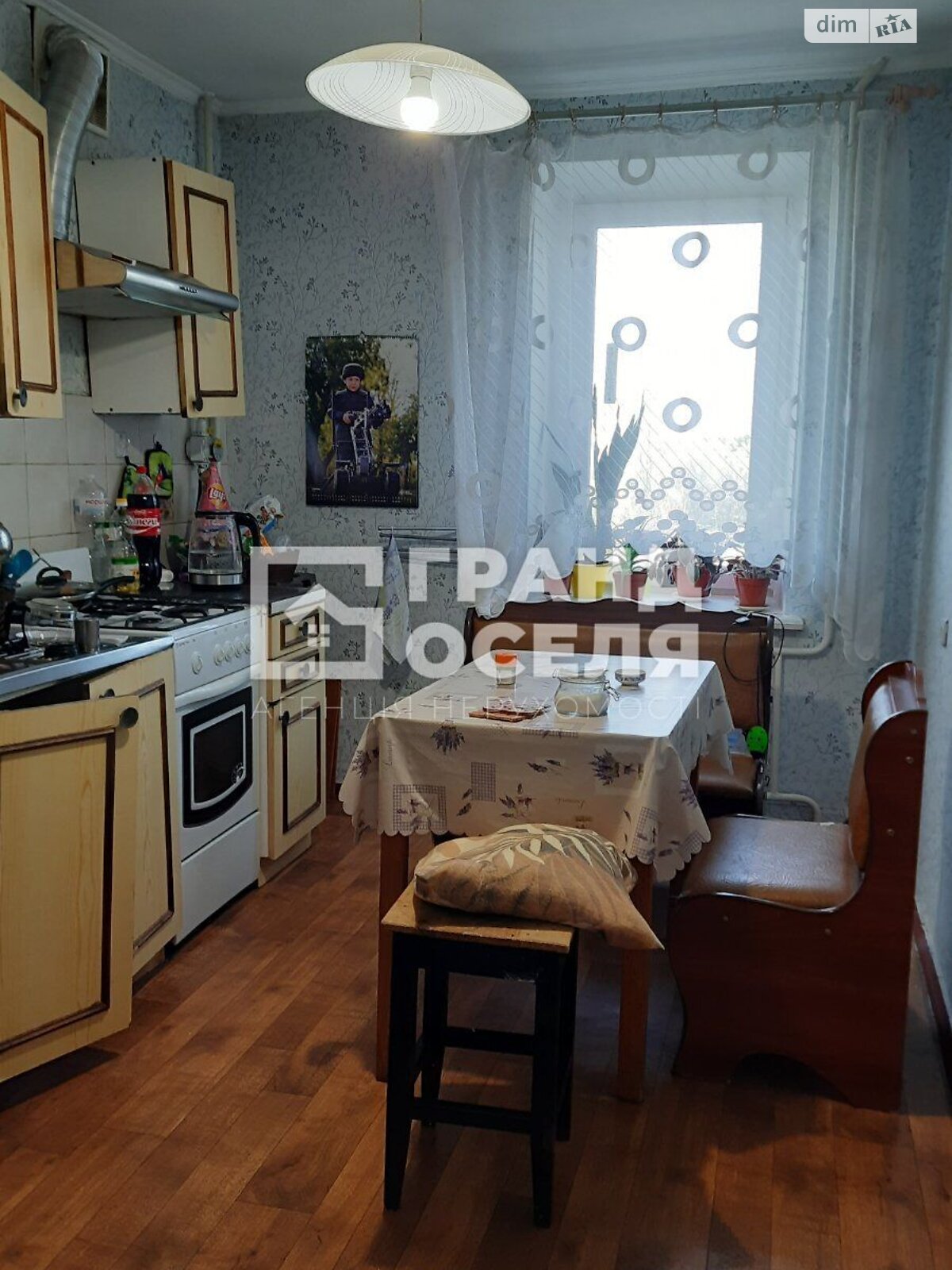 Продаж трикімнатної квартири в Києві, на вул. Симиренка 34, район Святошинський фото 1 Продаж трикімнатної квартири в Києві, на вул. Симиренка 34, район Святошинський фото 1