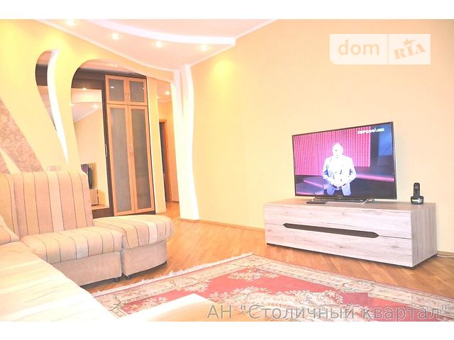 Продажа квартиры, 3 ком., Киев, р‑н. Святошинский, Святошинская пл., 1 Продажа квартиры, 3 ком., Киев, р‑н. Святошинский, Святошинская пл., 1