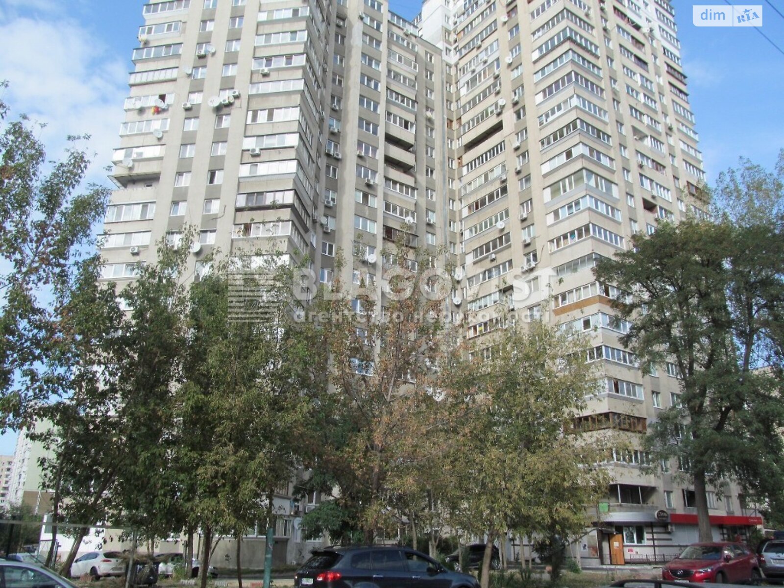 Продажа трехкомнатной квартиры в Киеве, на пл. Святошинская 1, район Святошинский фото 1