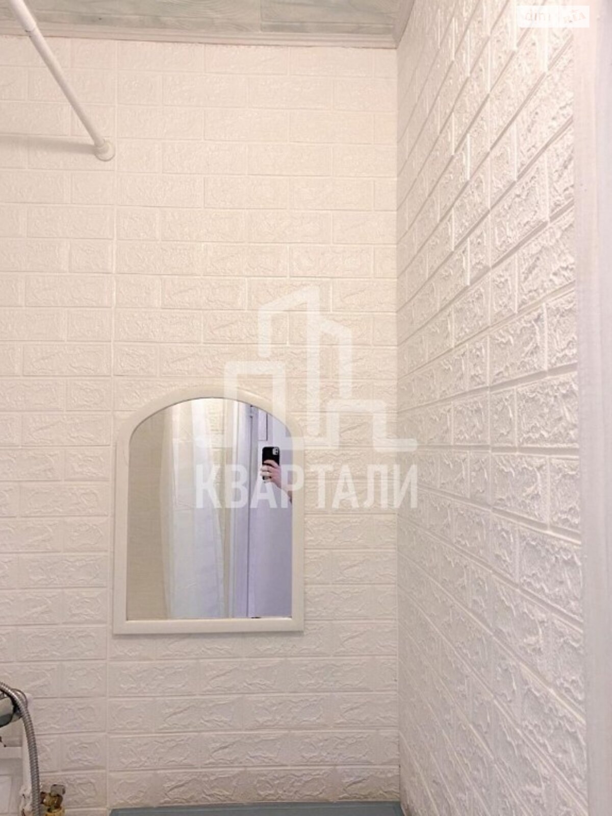 Продажа двухкомнатной квартиры в Киеве, на ул. Василия Кучера 4, район Святошинский фото 1