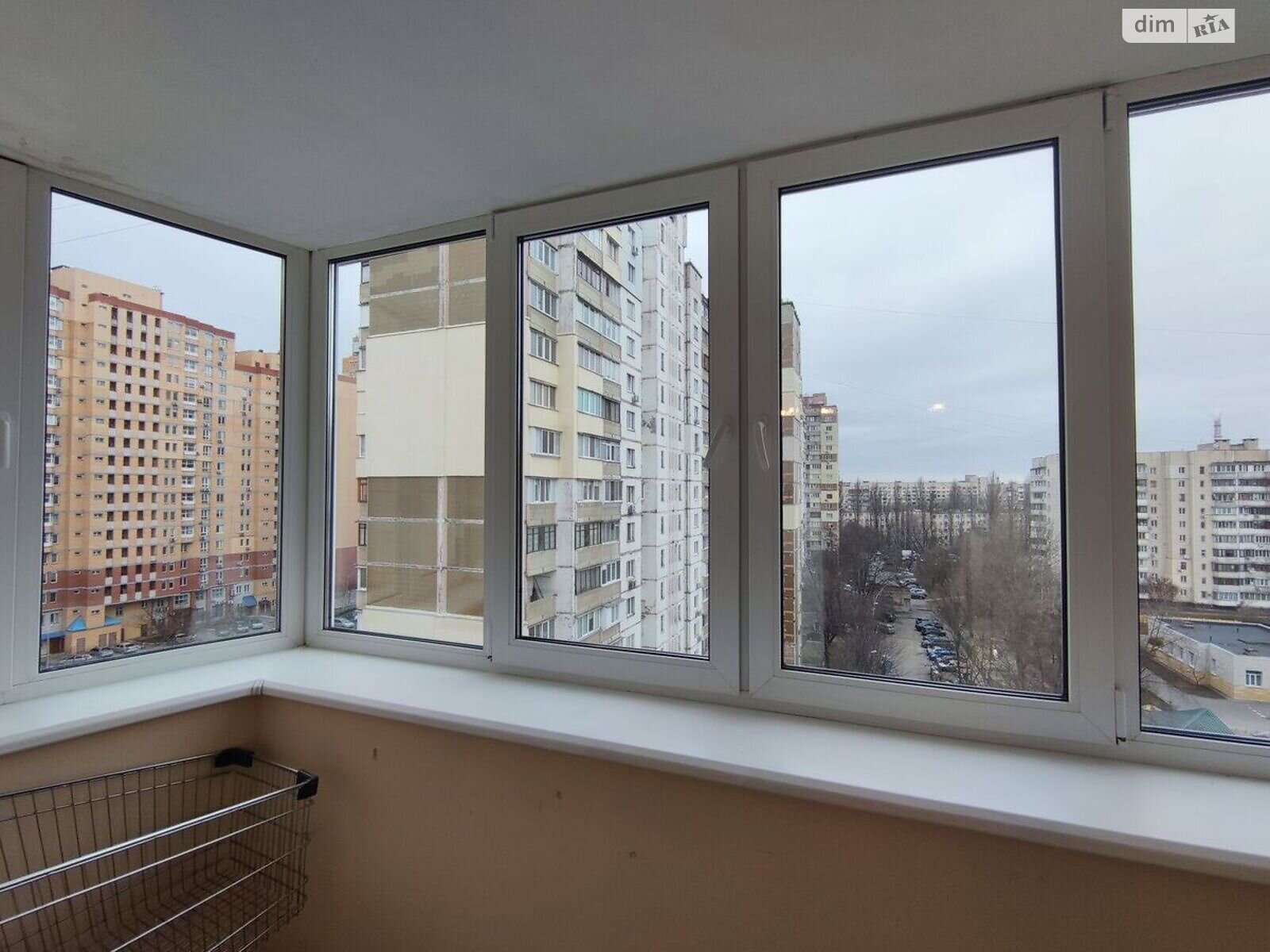 Продажа трехкомнатной квартиры в Киеве, на ул. Василия Стуса 28, район Святошинский фото 1 Продажа трехкомнатной квартиры в Киеве, на ул. Василия Стуса 28, район Святошинский фото 1