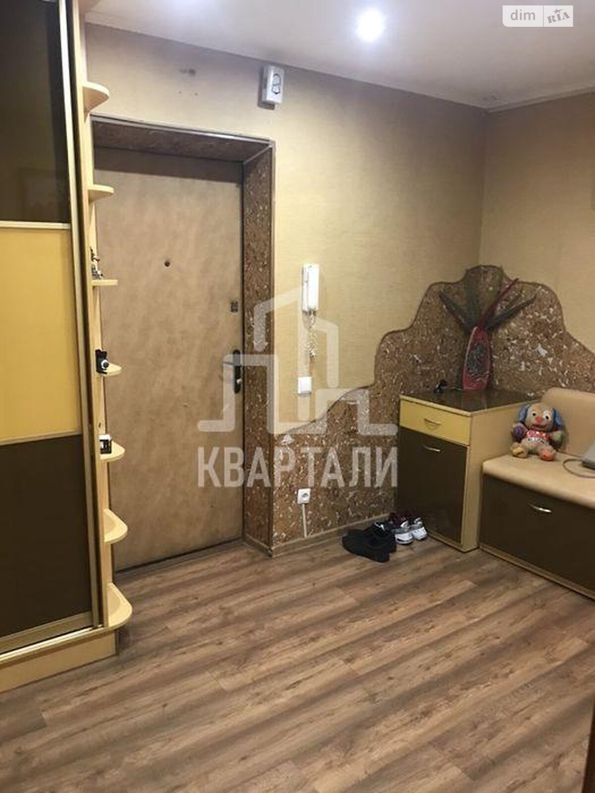 Продажа трехкомнатной квартиры в Киеве, на ул. Василия Стуса 26, район Святошинский фото 1