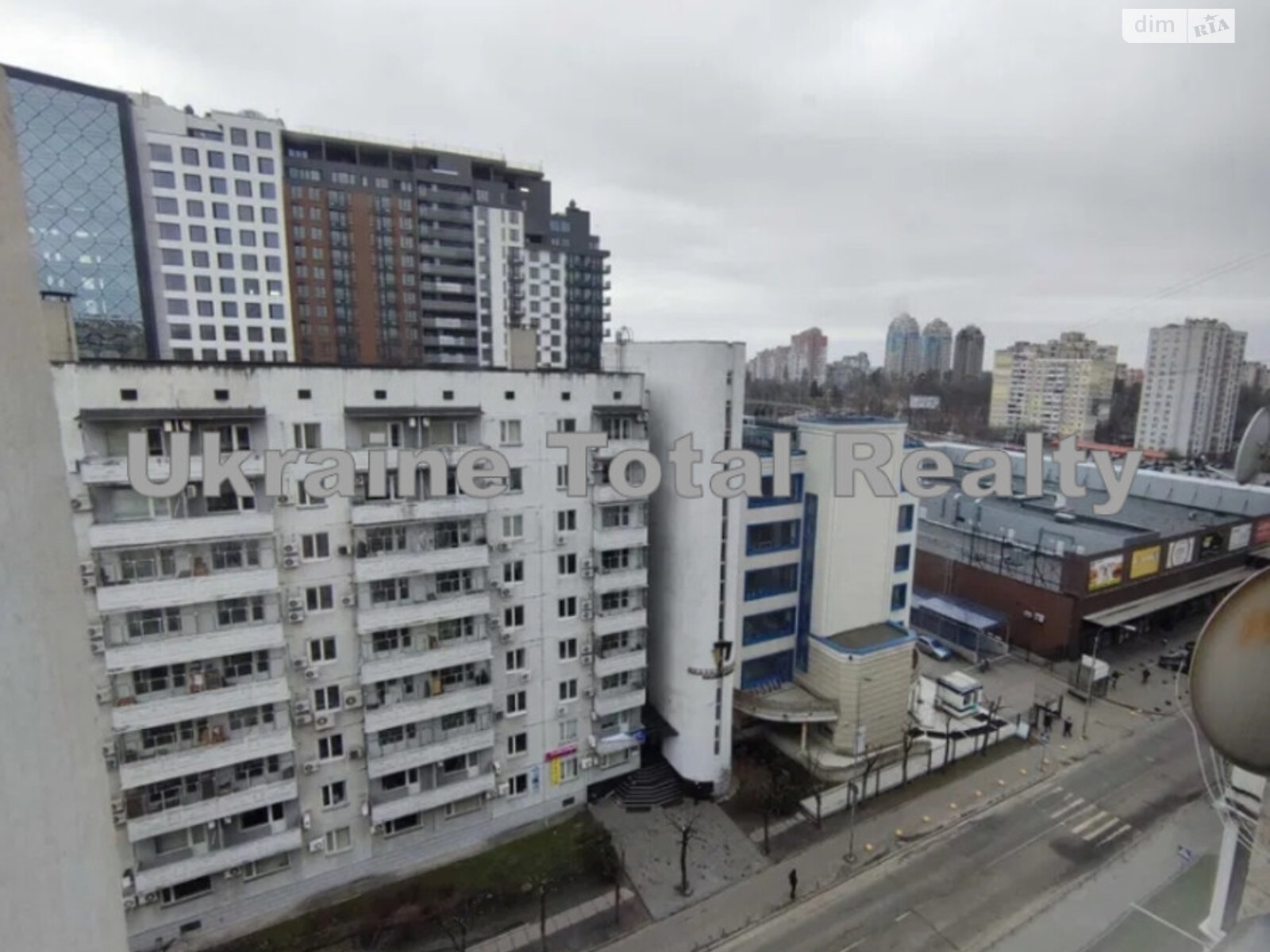 Продажа трехкомнатной квартиры в Киеве, на ул. Василия Стуса 28, район Святошинский фото 1
