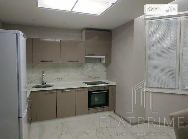 Продаж двокімнатної квартири в Києві, на вул. Верховинна 41, район Святошинський фото 1 Продаж двокімнатної квартири в Києві, на вул. Верховинна 41, район Святошинський фото 1
