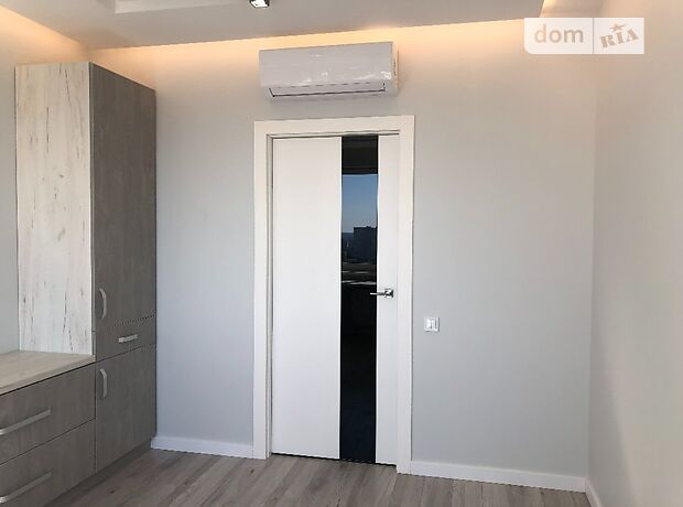 Продажа двухкомнатной квартиры в Киеве, на ул. Львовская 15, район Святошинский фото 1 Продажа двухкомнатной квартиры в Киеве, на ул. Львовская 15, район Святошинский фото 1