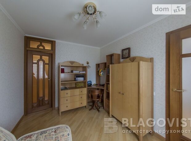 Продажа четырехкомнатной квартиры в Киеве, на ул. Якуба Коласа 2, район Святошинский фото 1 Продажа четырехкомнатной квартиры в Киеве, на ул. Якуба Коласа 2, район Святошинский фото 1