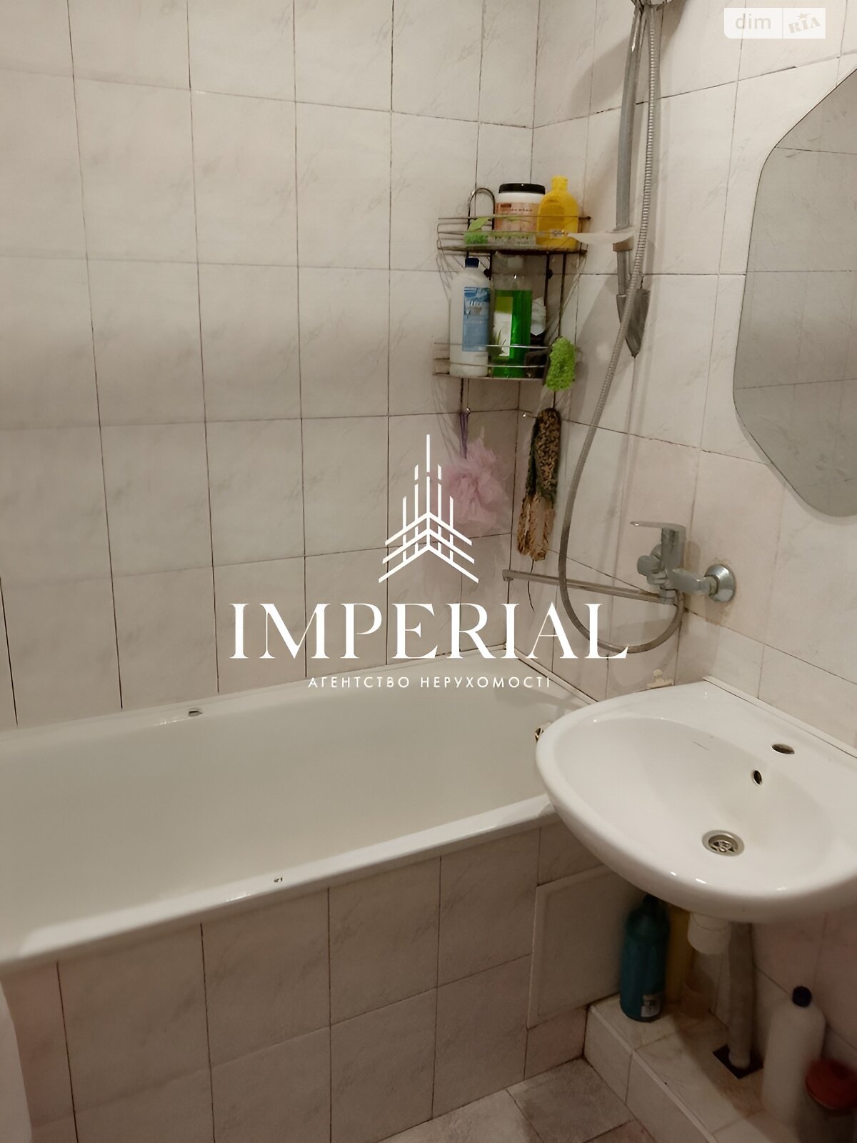 Продажа трехкомнатной квартиры в Киеве, на ул. Якуба Коласа 2, район Святошинский фото 1 Продажа трехкомнатной квартиры в Киеве, на ул. Якуба Коласа 2, район Святошинский фото 1