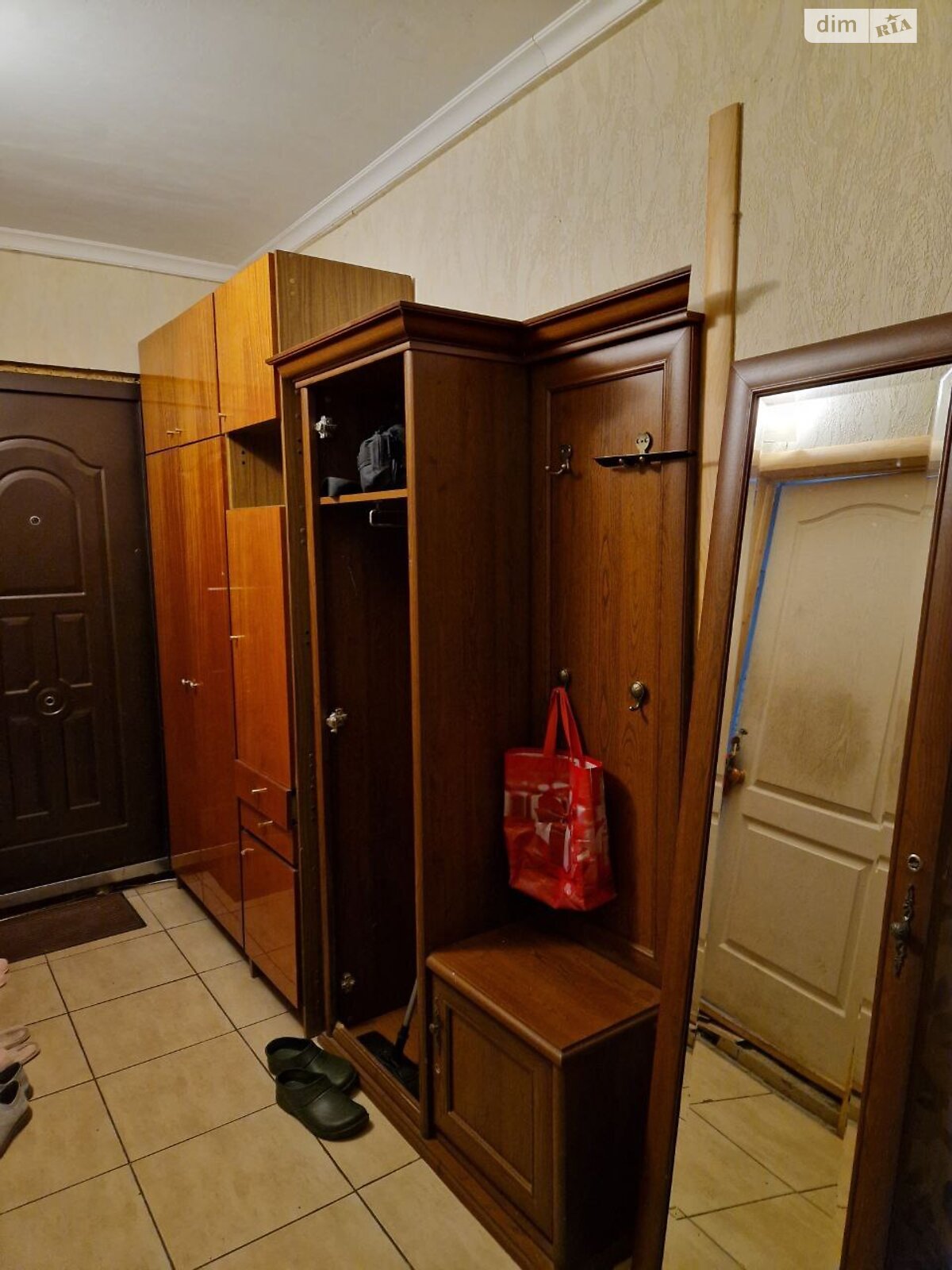Продаж двокімнатної квартири в Києві, на вул. Якуба Коласа 7, район Святошинський фото 1 Продаж двокімнатної квартири в Києві, на вул. Якуба Коласа 7, район Святошинський фото 1