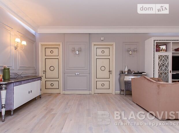 Продажа трехкомнатной квартиры в Киеве, на Ушакова вул. 1В, район Святошинский фото 1 Продажа трехкомнатной квартиры в Киеве, на Ушакова вул. 1В, район Святошинский фото 1