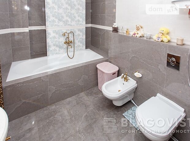 Продажа трехкомнатной квартиры в Киеве, на Ушакова вул. 1В, район Святошинский фото 1 Продажа трехкомнатной квартиры в Киеве, на Ушакова вул. 1В, район Святошинский фото 1