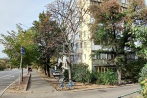 Продажа трехкомнатной квартиры в Киеве, на ул. Академика Щусева 36, район Сырец фото 2