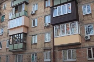 Продаж трикімнатної квартири в Києві, на вул. Академіка Щусєва 6, район Сирець фото 2