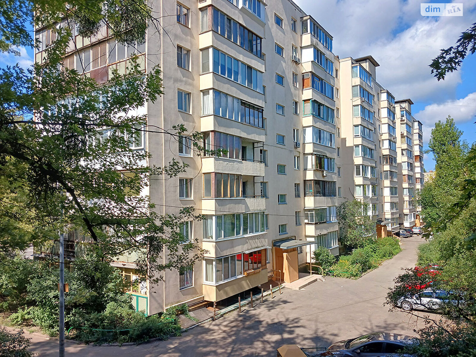 Продаж трикімнатної квартири в Києві, на вул. Академіка Щусєва 36, район Сирець фото 1 Продаж трикімнатної квартири в Києві, на вул. Академіка Щусєва 36, район Сирець фото 1