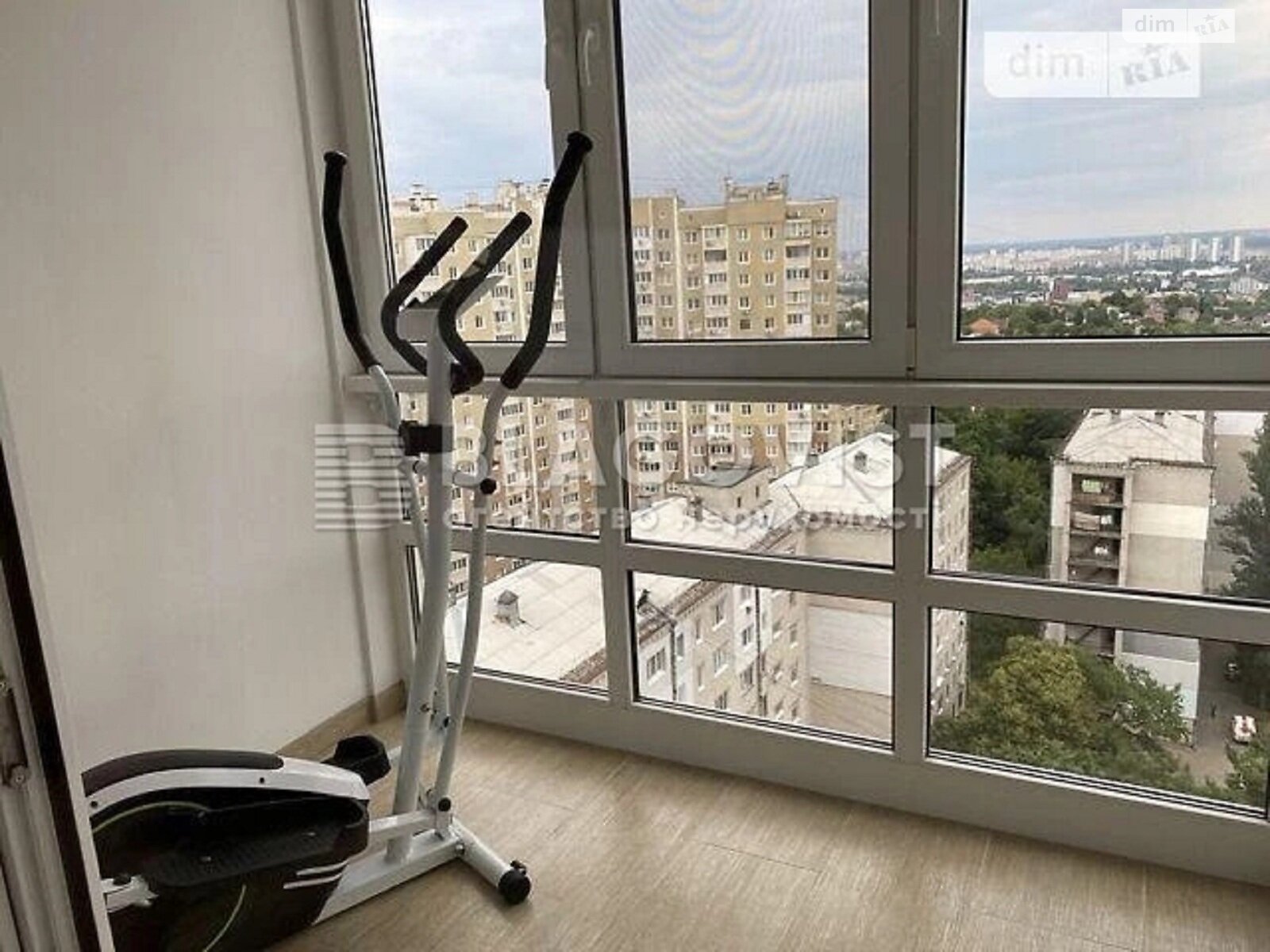 Продаж двокімнатної квартири в Києві, на вул. Бакинська, район Сирець фото 1 Продаж двокімнатної квартири в Києві, на вул. Бакинська, район Сирець фото 1