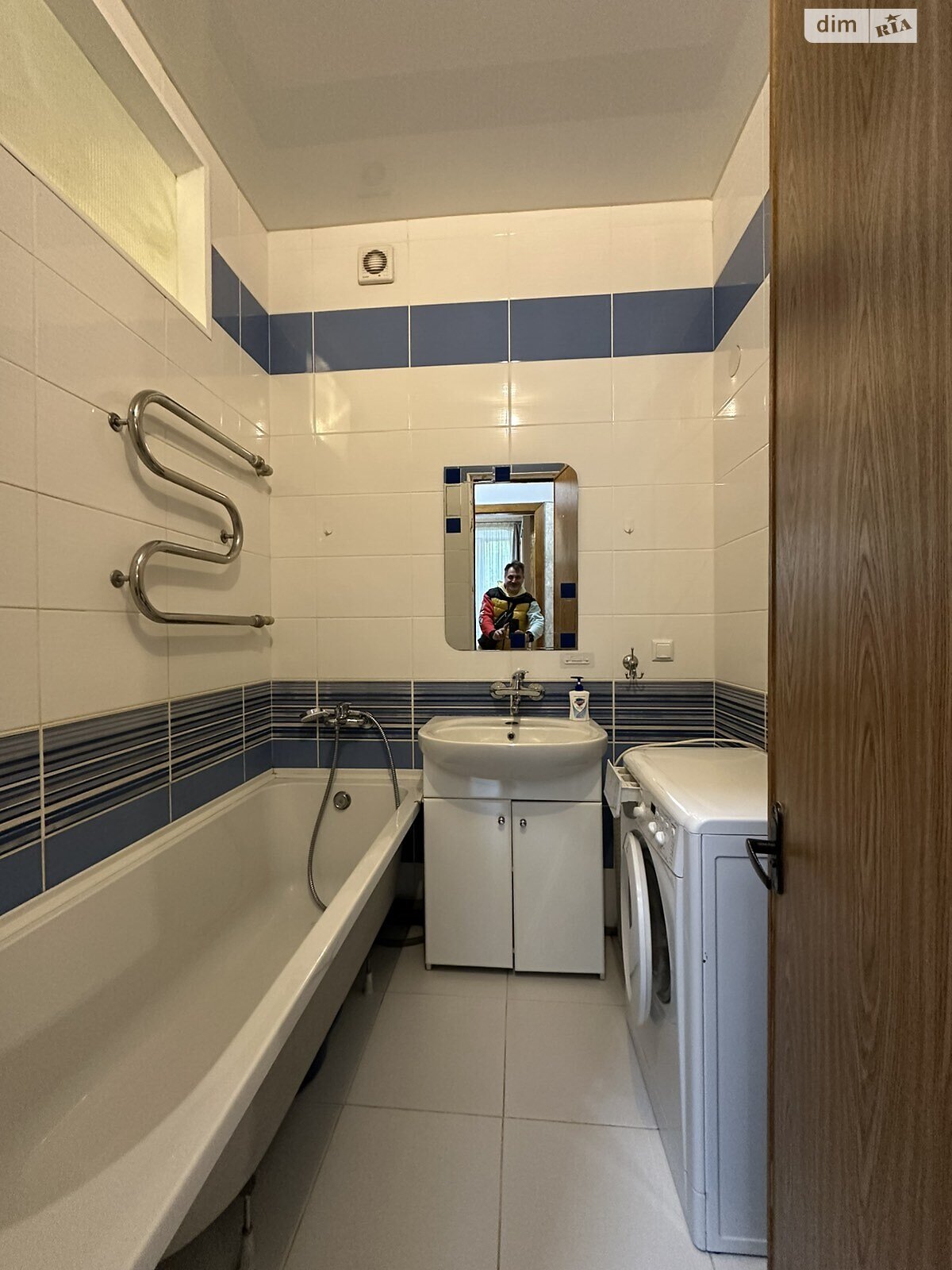Продажа трехкомнатной квартиры в Киеве, на ул. Елены Телиги 35Б, район Сырец фото 1 Продажа трехкомнатной квартиры в Киеве, на ул. Елены Телиги 35Б, район Сырец фото 1