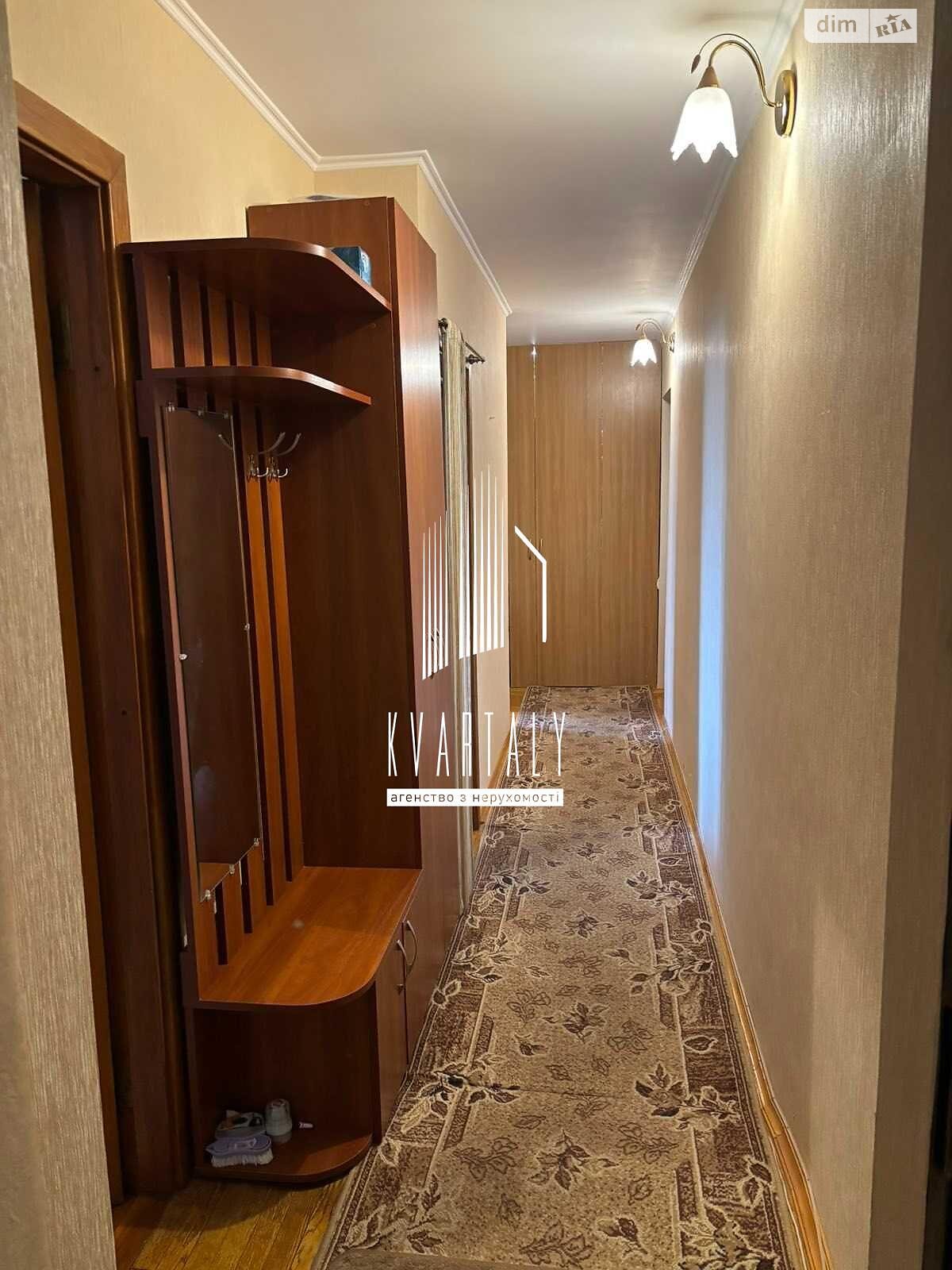 Продаж трикімнатної квартири в Києві, на вул. Олени Теліги 43, район Сирець фото 1 Продаж трикімнатної квартири в Києві, на вул. Олени Теліги 43, район Сирець фото 1