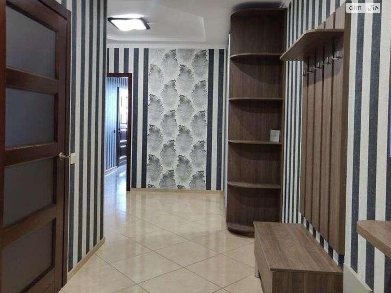 Продажа трехкомнатной квартиры в Киеве, на ул. Рижская 73Г, район Сырец фото 1 Продажа трехкомнатной квартиры в Киеве, на ул. Рижская 73Г, район Сырец фото 1