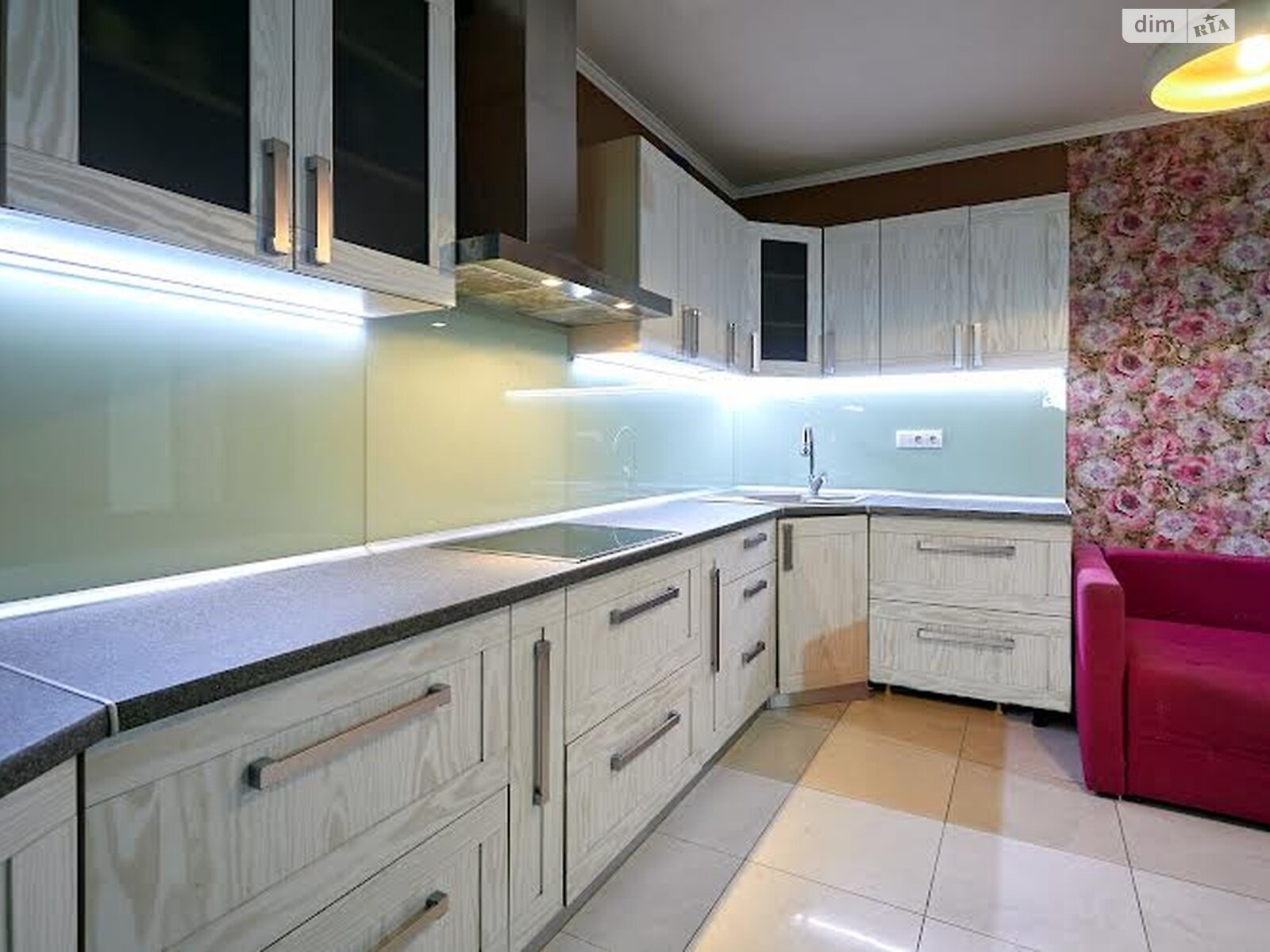 Продажа трехкомнатной квартиры в Киеве, на ул. Рижская 73Г, район Сырец фото 1 Продажа трехкомнатной квартиры в Киеве, на ул. Рижская 73Г, район Сырец фото 1