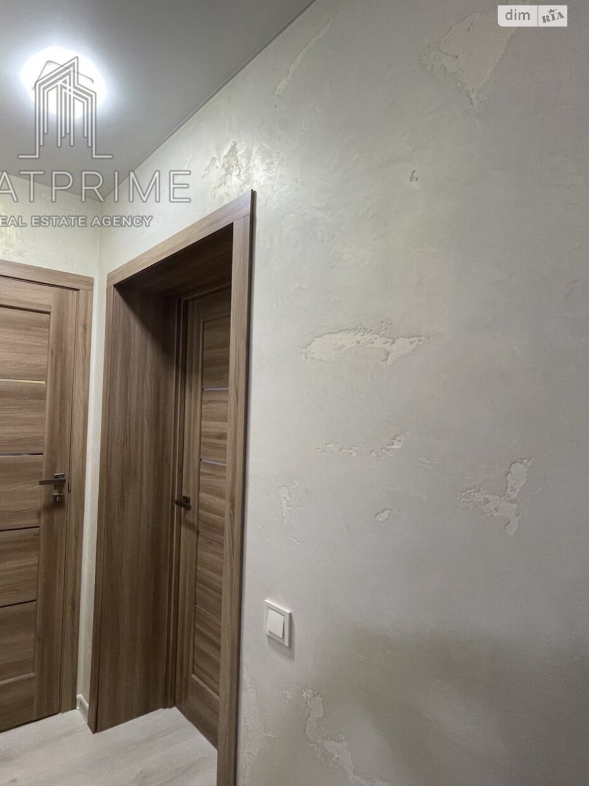 Продаж двокімнатної квартири в Києві, на вул. Ризька 8, район Сирець фото 1