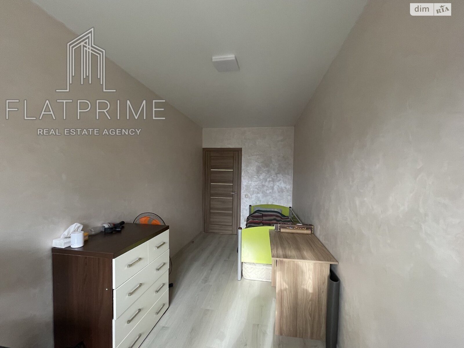 Продаж двокімнатної квартири в Києві, на вул. Ризька 8, район Сирець фото 1