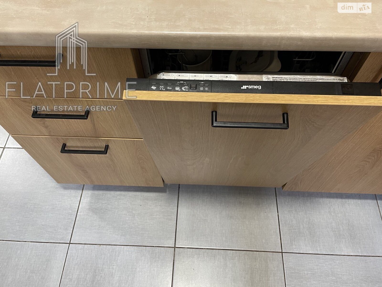 Продаж двокімнатної квартири в Києві, на вул. Ризька 8, район Сирець фото 1