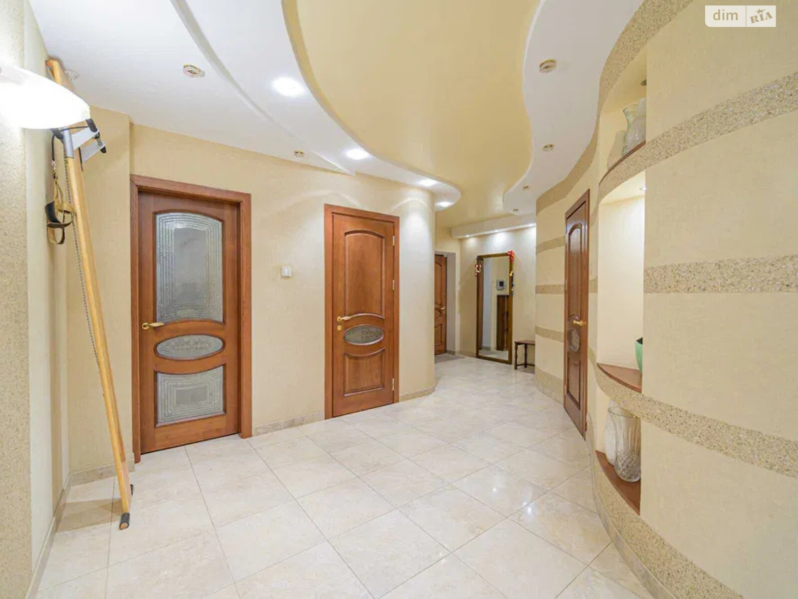 Продажа четырехкомнатной квартиры в Киеве, на ул. Степана Руданского 4-6, район Сырец фото 1 Продажа четырехкомнатной квартиры в Киеве, на ул. Степана Руданского 4-6, район Сырец фото 1
