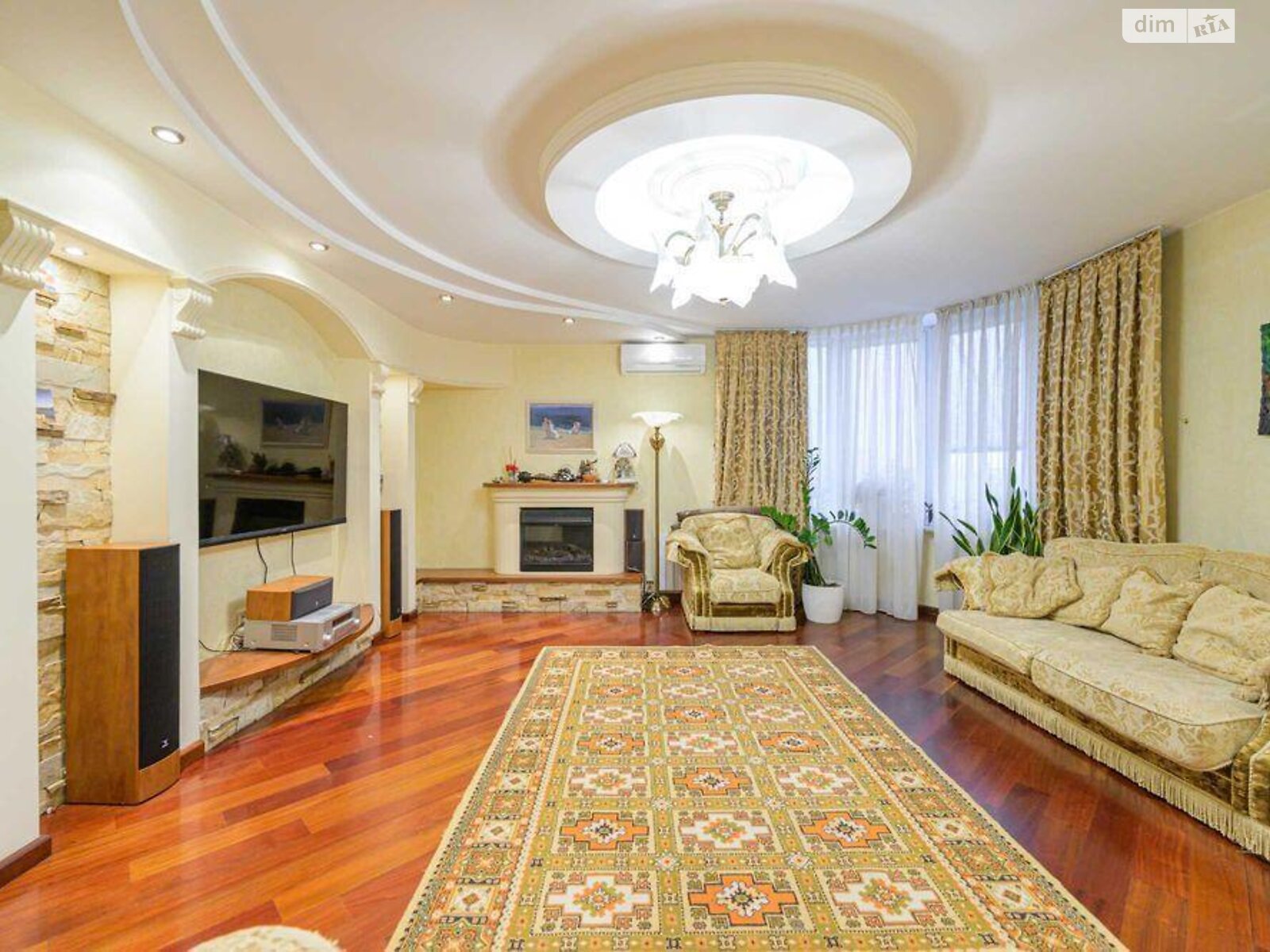 Продажа трехкомнатной квартиры в Киеве, на ул. Степана Руданского 4-6, район Сырец фото 1 Продажа трехкомнатной квартиры в Киеве, на ул. Степана Руданского 4-6, район Сырец фото 1