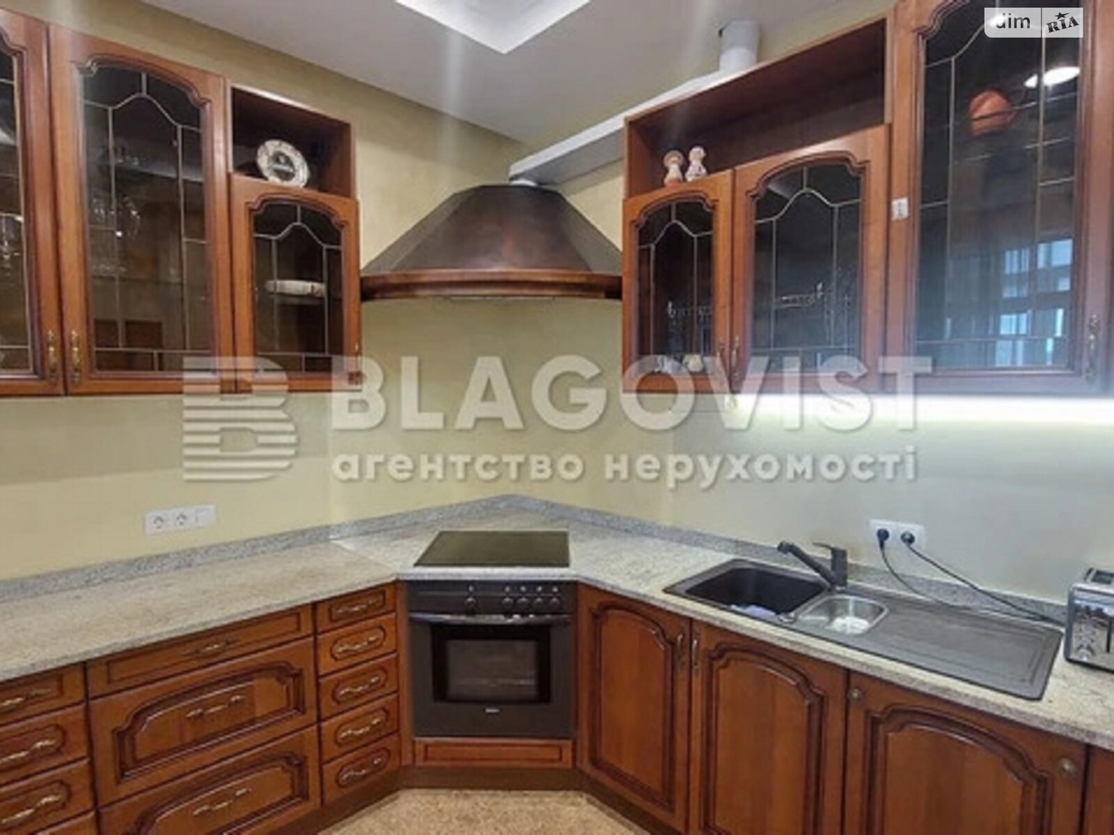 Продажа двухкомнатной квартиры в Киеве, на ул. Степана Руданского, район Сырец фото 1 Продажа двухкомнатной квартиры в Киеве, на ул. Степана Руданского, район Сырец фото 1