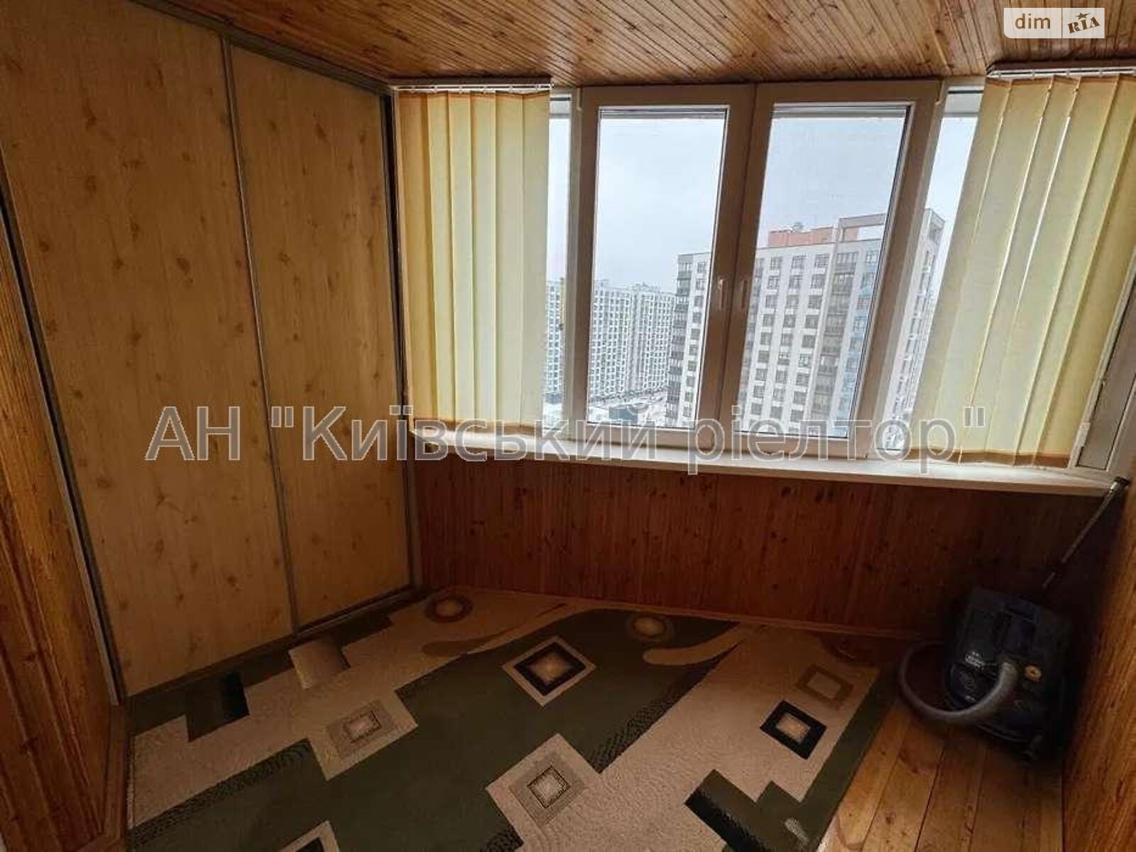 Продажа трехкомнатной квартиры в Киеве, на ул. Тираспольская 47, район Сырец фото 1