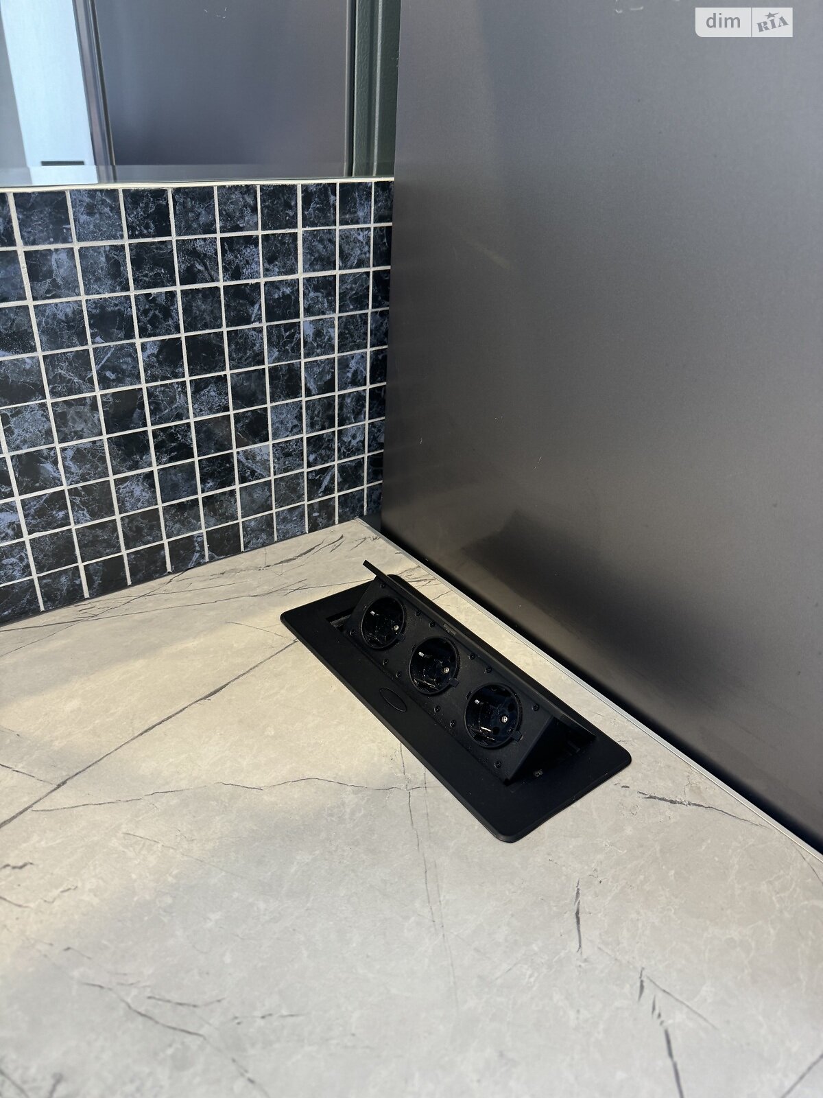 Продаж однокімнатної квартири в Києві, на вул. Українська 6, район Шевченківський фото 1