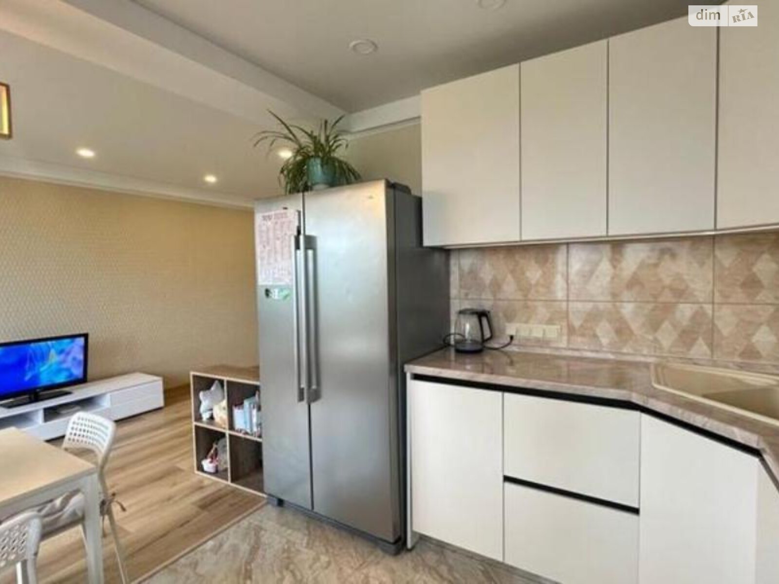 Продаж трикімнатної квартири в Києві, на вул. Вавилових 13А, район Сирець фото 1 Продаж трикімнатної квартири в Києві, на вул. Вавилових 13А, район Сирець фото 1