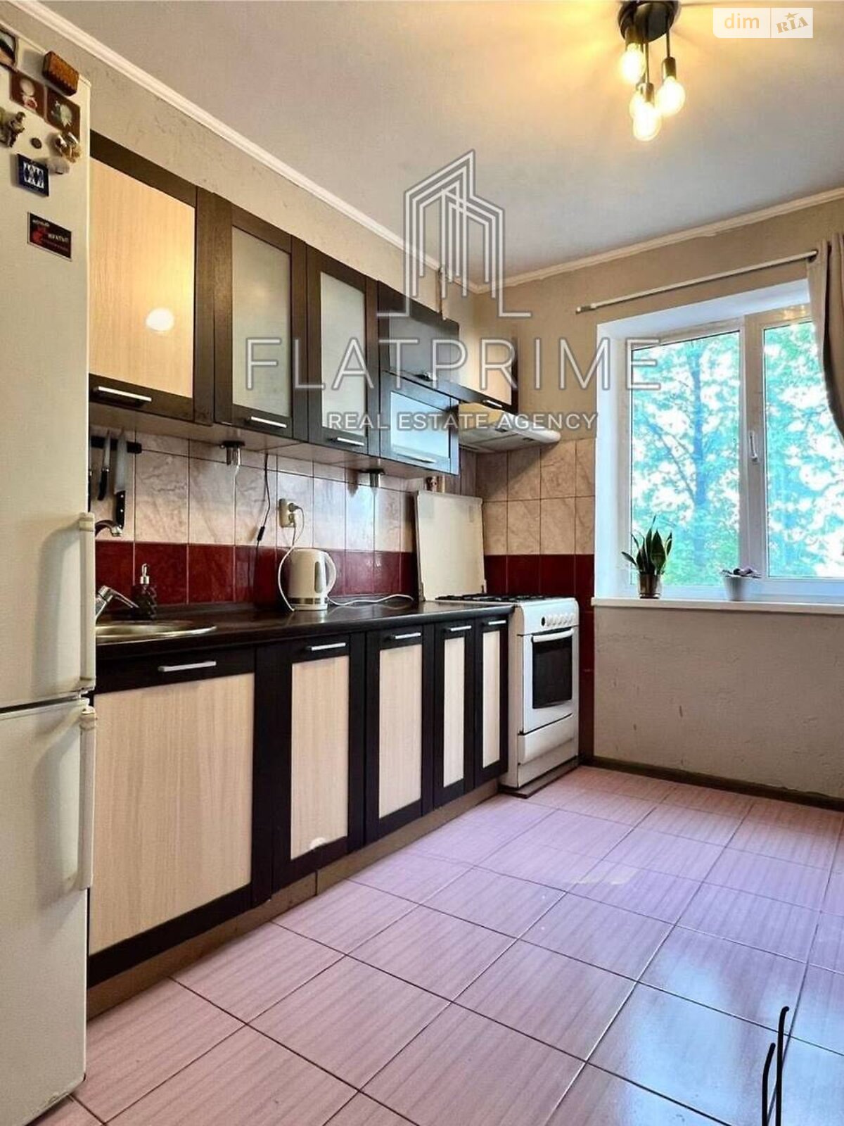 Продаж трикімнатної квартири в Києві, на вул. Володимира Сальського 8, район Сирець фото 1 Продаж трикімнатної квартири в Києві, на вул. Володимира Сальського 8, район Сирець фото 1