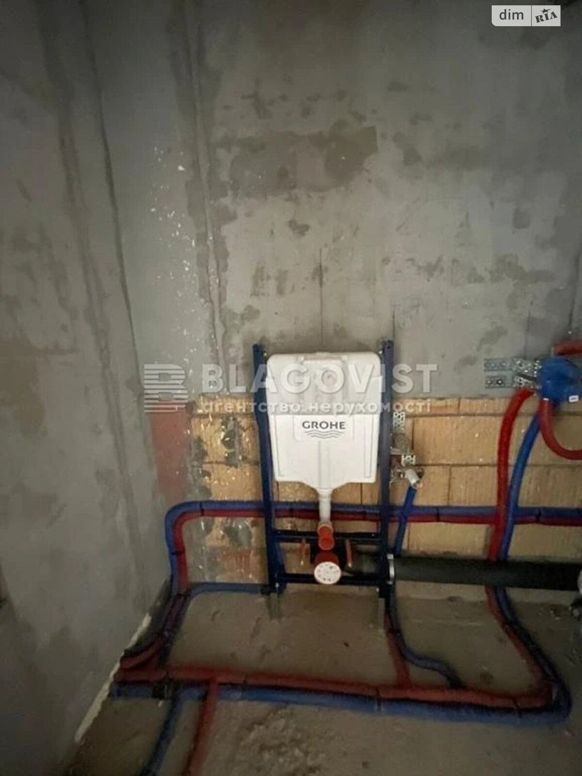 Продажа трехкомнатной квартиры в Киеве, на ул. Глубочицкая 13, район Татарка фото 1 Продажа трехкомнатной квартиры в Киеве, на ул. Глубочицкая 13, район Татарка фото 1