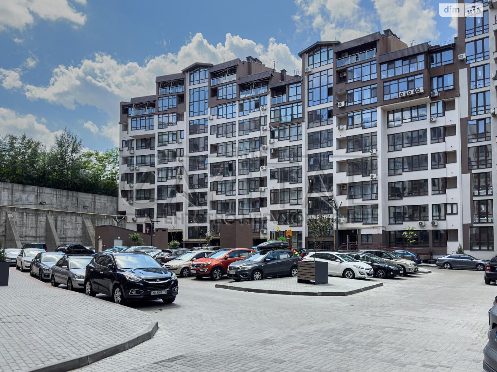 Продаж трикімнатної квартири в Києві, на вул. Глибочицька 13, район Татарка фото 1 Продаж трикімнатної квартири в Києві, на вул. Глибочицька 13, район Татарка фото 1