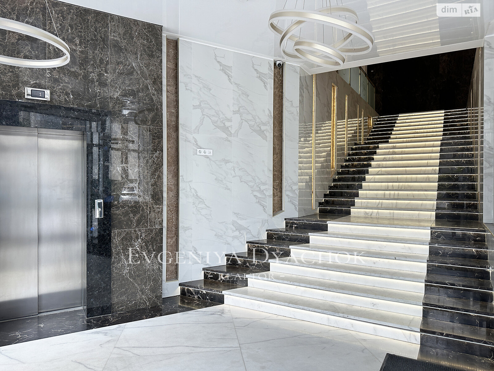 Продажа трехкомнатной квартиры в Киеве, на ул. Глубочицкая 73, район Татарка фото 1 Продажа трехкомнатной квартиры в Киеве, на ул. Глубочицкая 73, район Татарка фото 1