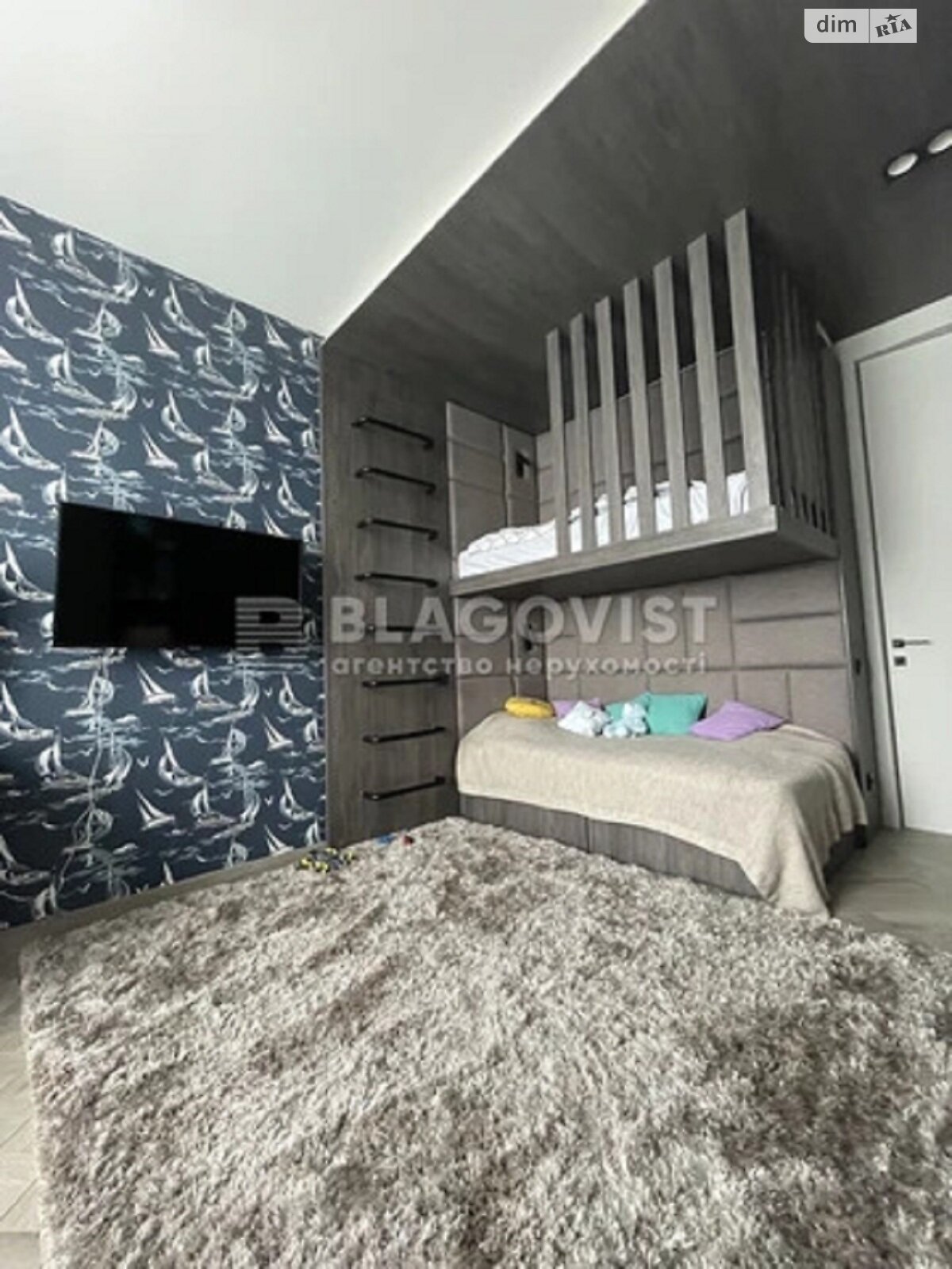 Продаж трикімнатної квартири в Києві, на вул. Глибочицька 73, район Татарка фото 1 Продаж трикімнатної квартири в Києві, на вул. Глибочицька 73, район Татарка фото 1