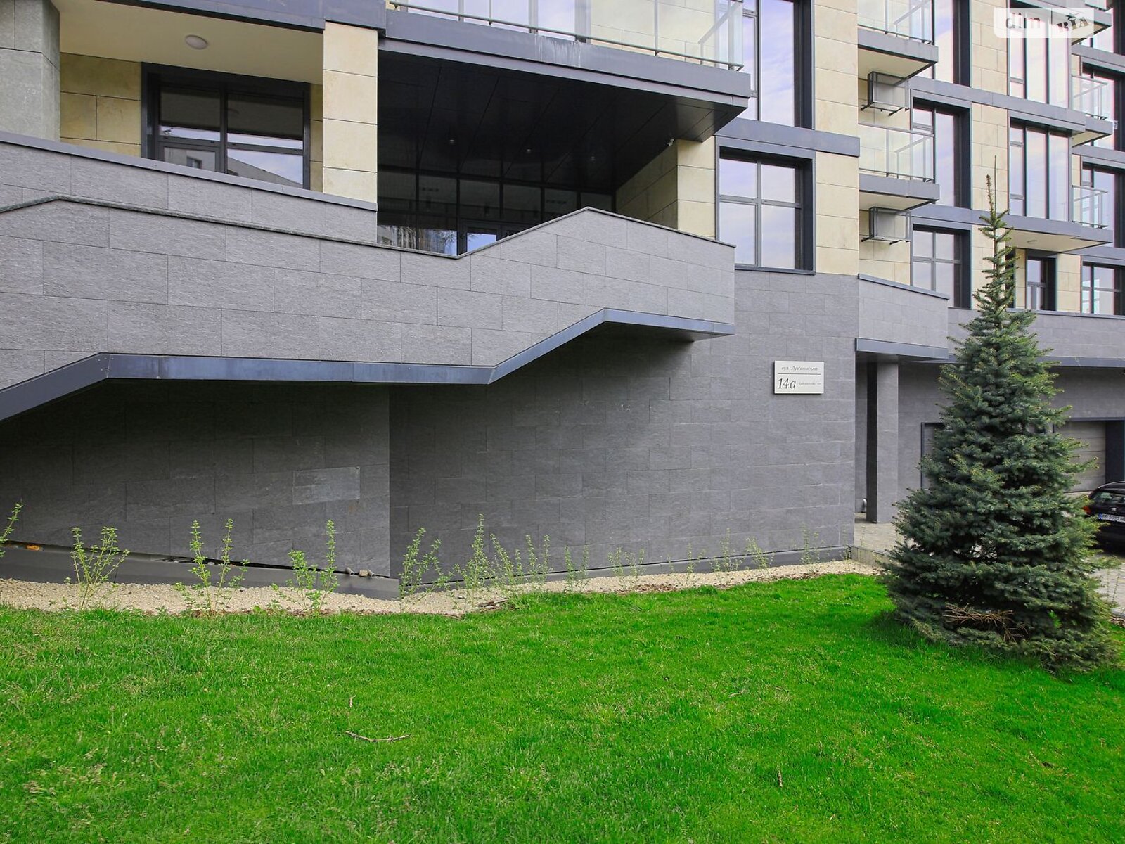 Продаж трикімнатної квартири в Києві, на вул. Лук'янівська 16, район Татарка фото 1 Продаж трикімнатної квартири в Києві, на вул. Лук'янівська 16, район Татарка фото 1