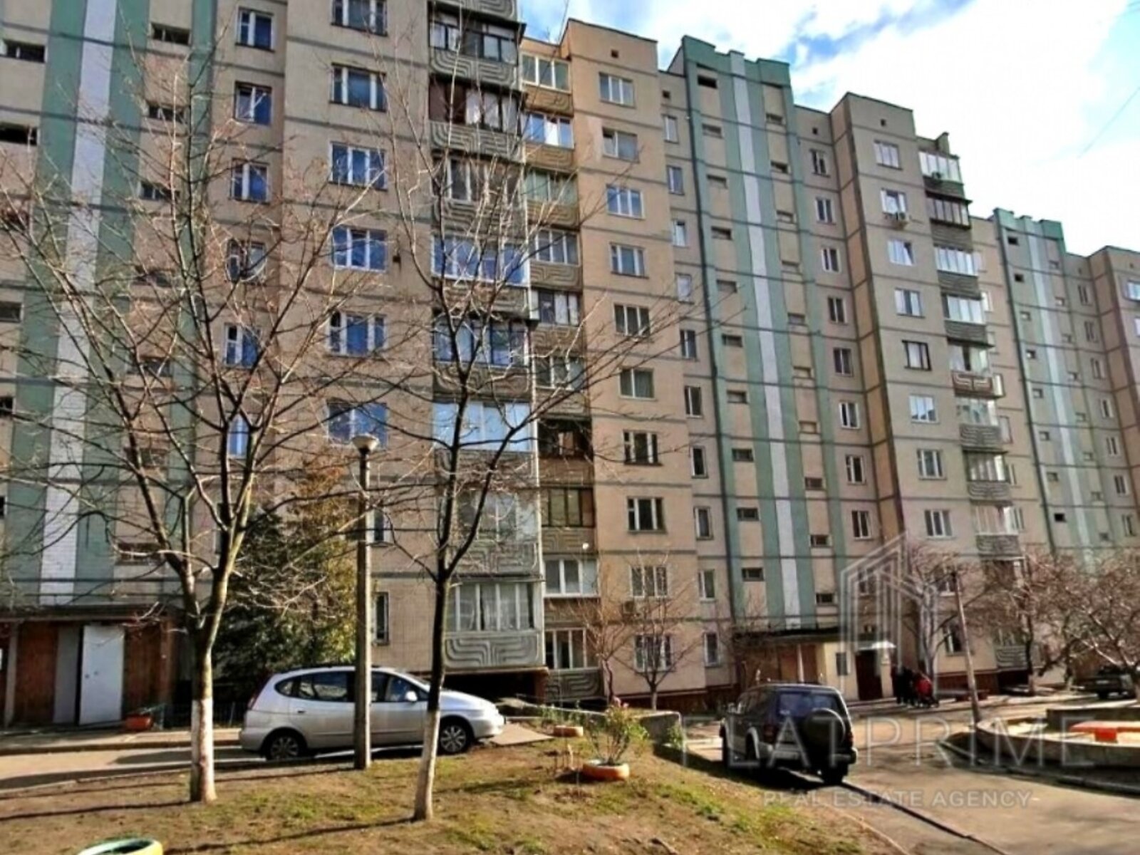 Продажа трехкомнатной квартиры в Киеве, на ул. Печенежская 9, район Татарка фото 1