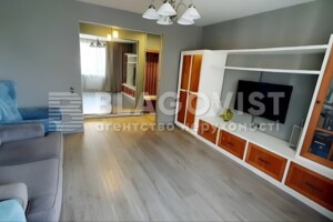 Продаж трикімнатної квартири в Києві, на вул. Половецька 16, район Татарка фото 2