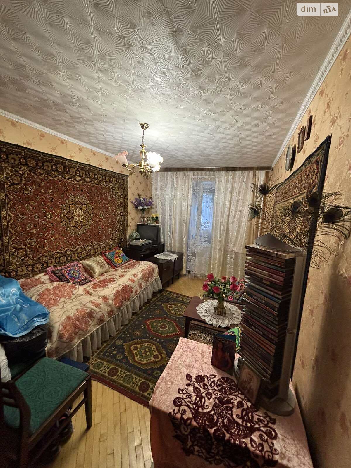 Продажа трехкомнатной квартиры в Киеве, на ул. Половецкая 16А, район Татарка фото 1 Продажа трехкомнатной квартиры в Киеве, на ул. Половецкая 16А, район Татарка фото 1