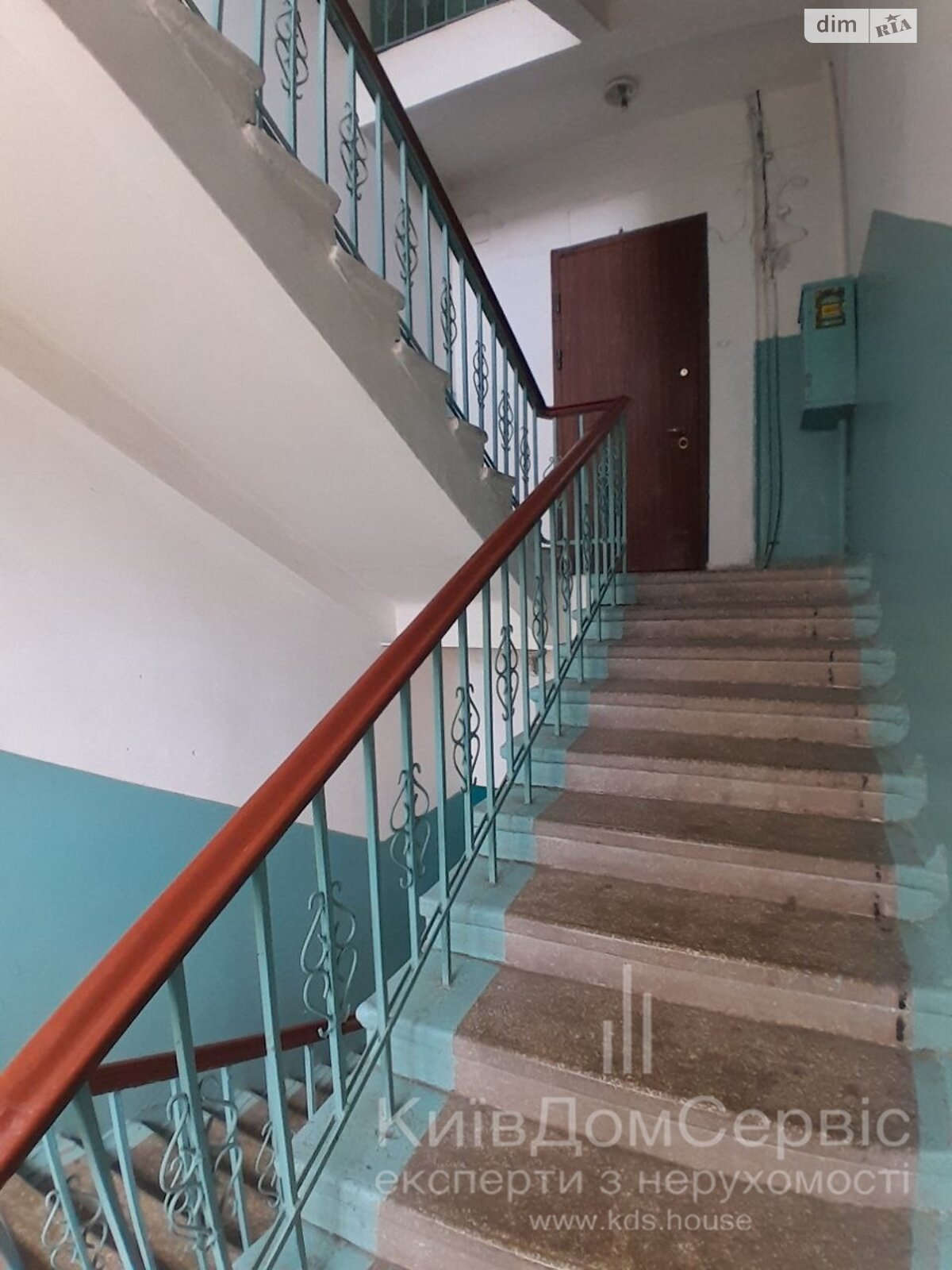 Продажа трехкомнатной квартиры в Киеве, на ул. Татарская 18Б, район Шевченковский фото 1 Продажа трехкомнатной квартиры в Киеве, на ул. Татарская 18Б, район Шевченковский фото 1